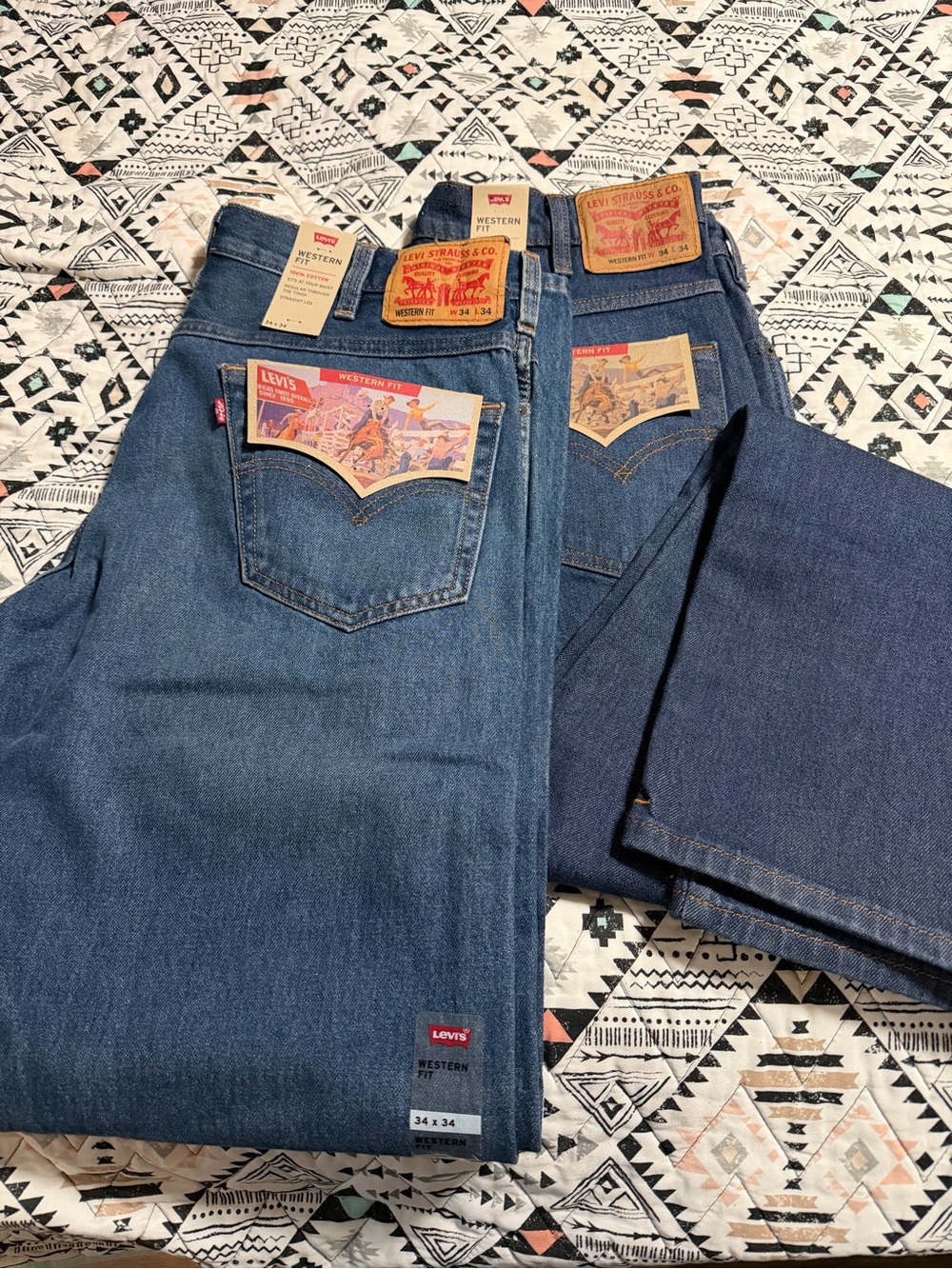 Levi's Men's Dark and Medium Blue Straight Jeans Duo